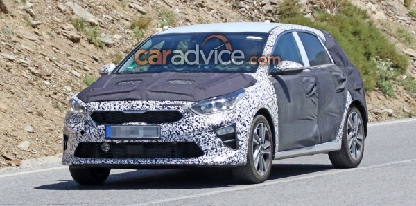 kia-ceed-spy-2-front.jpg